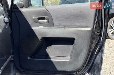 Минивэн Mazda 5 2006 в Виннице
