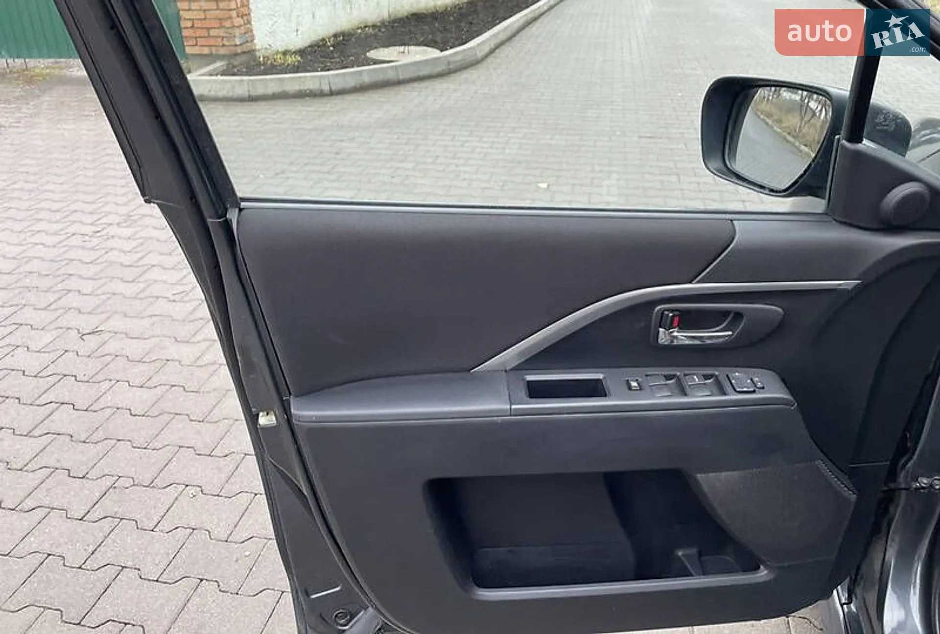 2011 Mazda 5 - мініатюра 8