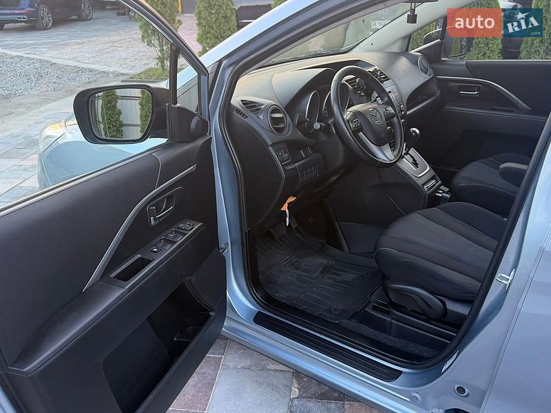 Мінівен Mazda 5 2011 в Києві