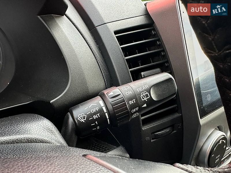 Мінівен Mazda 5 2007 в Києві