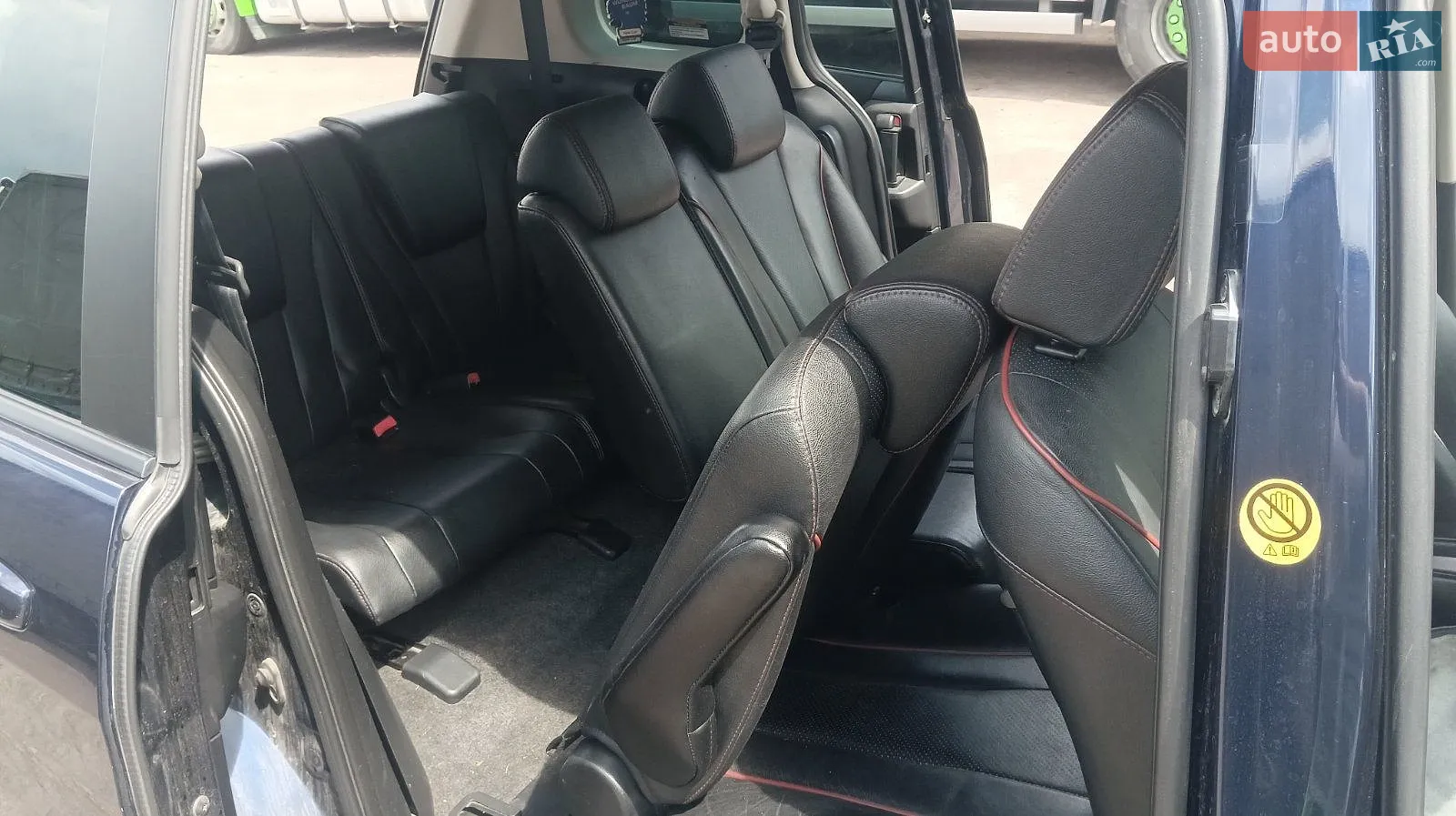 2011 Mazda 5 - мініатюра 5