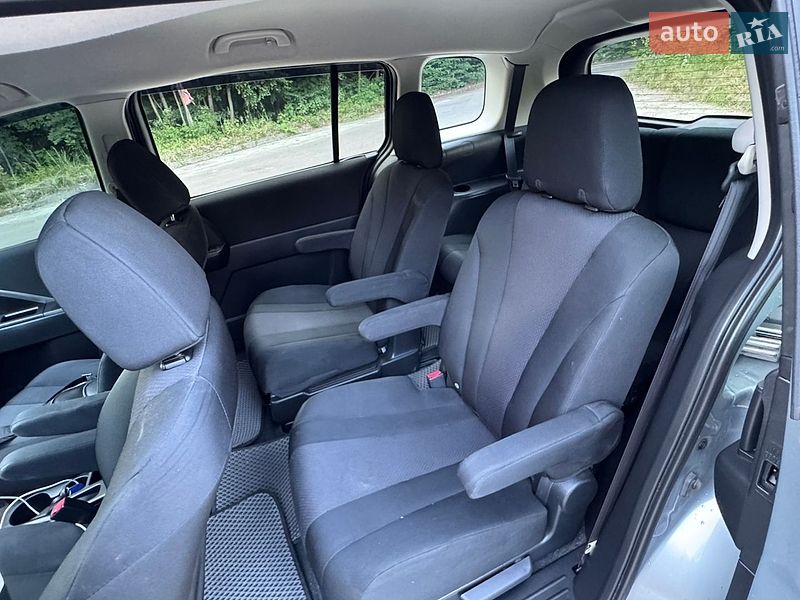 Мінівен Mazda 5 2012 в Львові
