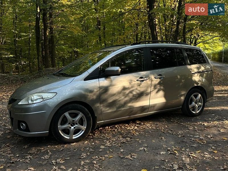 Минивэн Mazda 5 2010 в Луцке