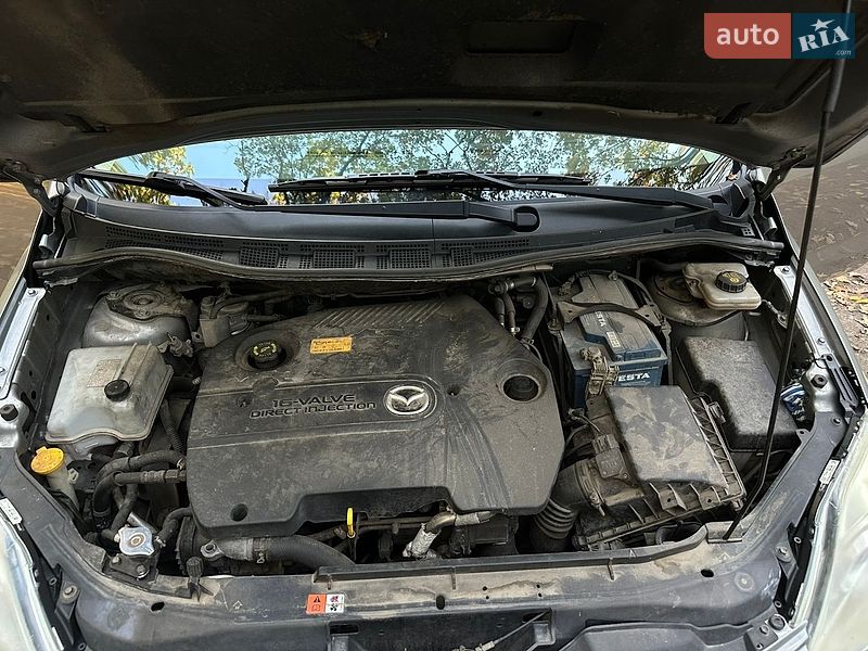 Минивэн Mazda 5 2010 в Луцке