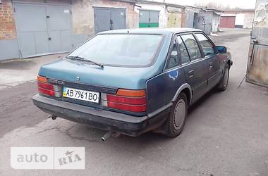 Хэтчбек Mazda 626 1987 в 