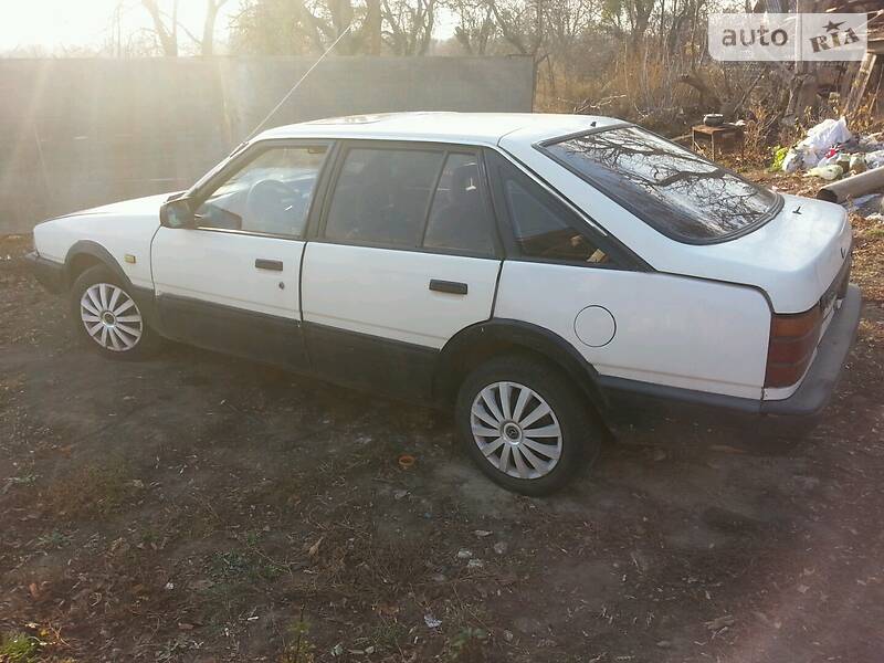 Седан Mazda 626 1987 в Маньківці