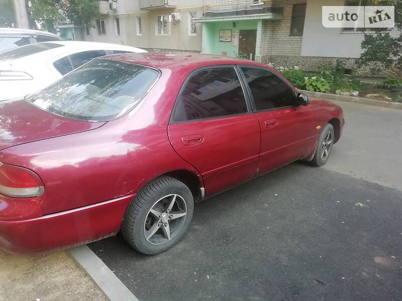 Седан Mazda 626 1992 в Одесі