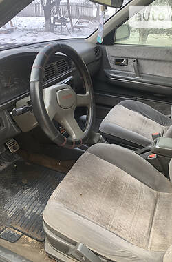 Седан Mazda 626 1990 в Жовкве