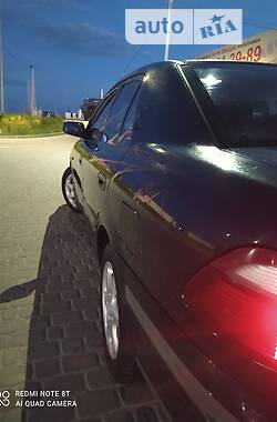 Седан Mazda 626 1998 в Львове