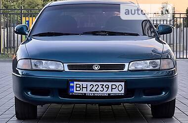 Хетчбек Mazda 626 1993 в 