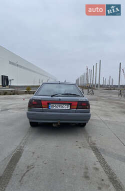 Хэтчбек Mazda 626 1990 в Коростене