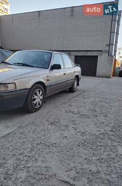 Седан Mazda 626 1992 в Каменке