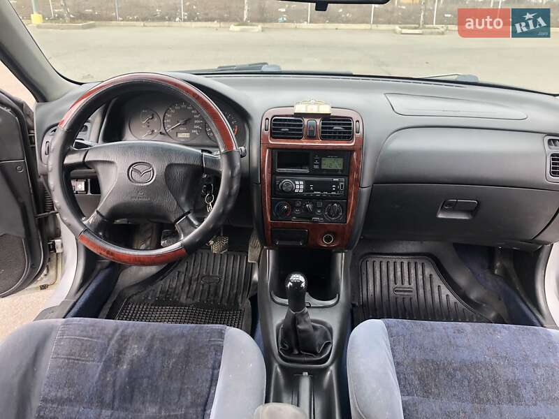 Хетчбек Mazda 626 1998 в Одесі