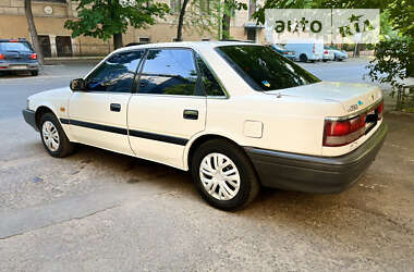 Седан Mazda 626 1988 в Одессе