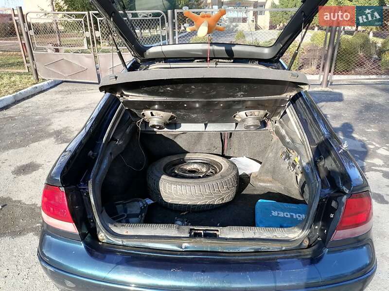 Хэтчбек Mazda 626 1994 в Гадяче