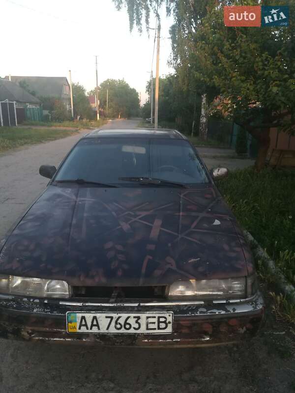 Седан Mazda 626 1986 в Кропивницком