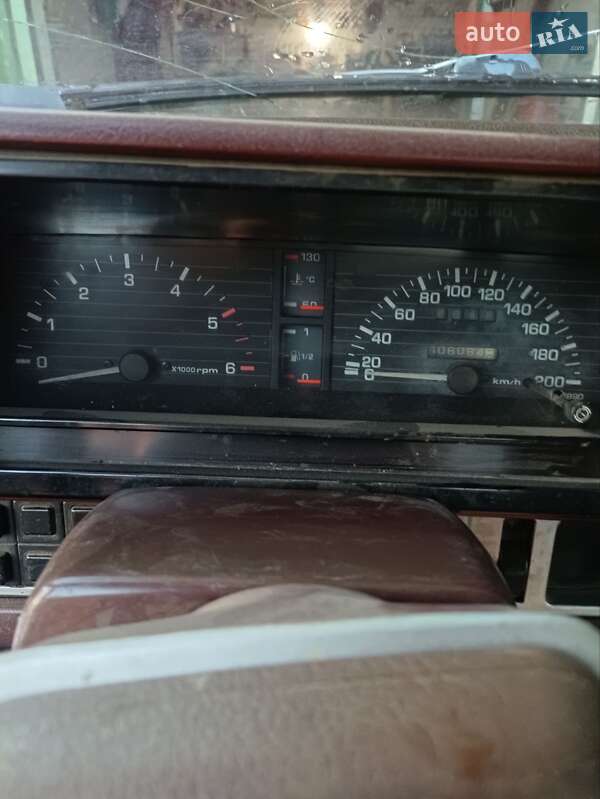 Хэтчбек Mazda 626 1986 в Марганце