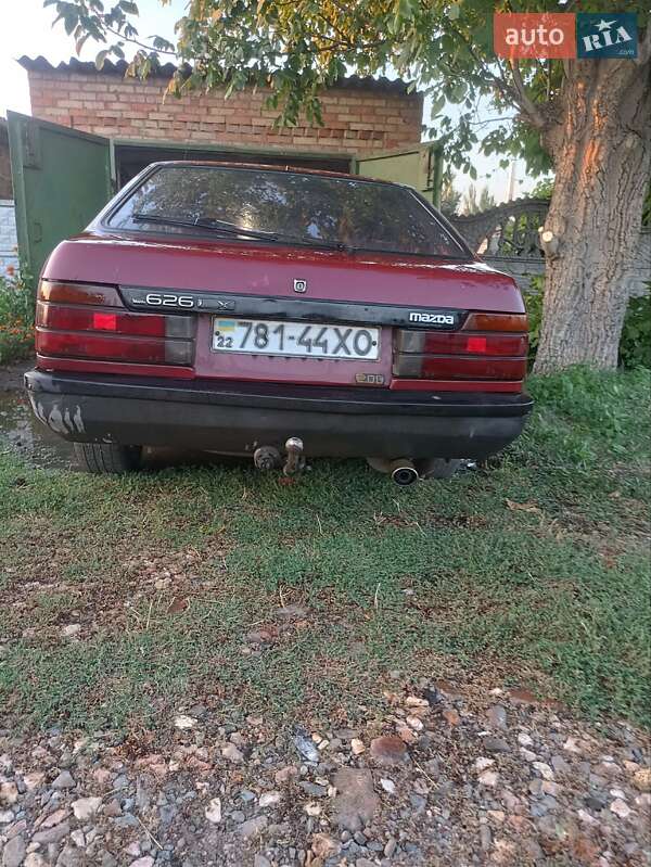Хэтчбек Mazda 626 1986 в Марганце