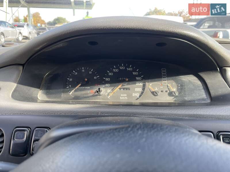 Седан Mazda 626 1993 в Одессе