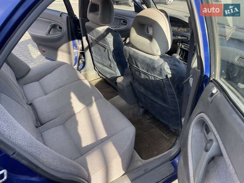 Седан Mazda 626 1993 в Одессе