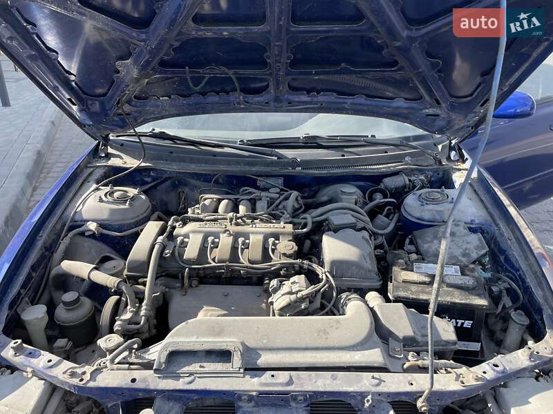 Седан Mazda 626 1993 в Одессе