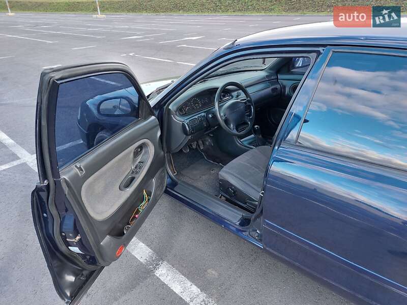 Седан Mazda 626 1996 в Львове