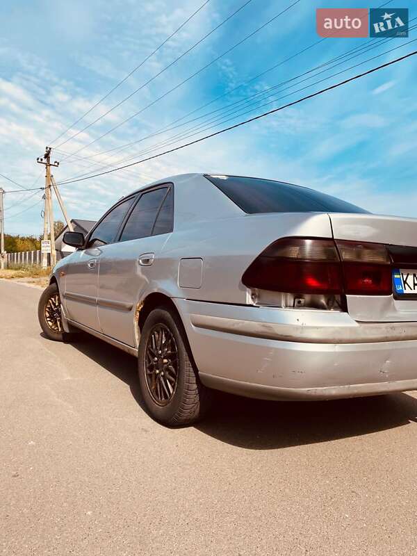 Седан Mazda 626 1998 в Славуті