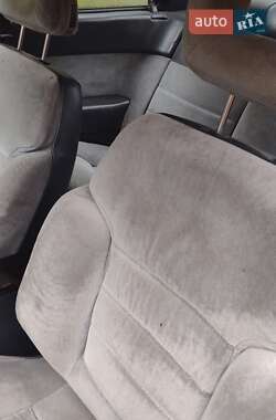 Седан Mazda 626 1988 в Славутичі