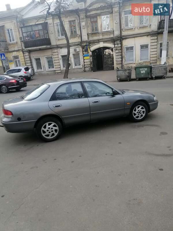 Седан Mazda 626 1993 в Одессе