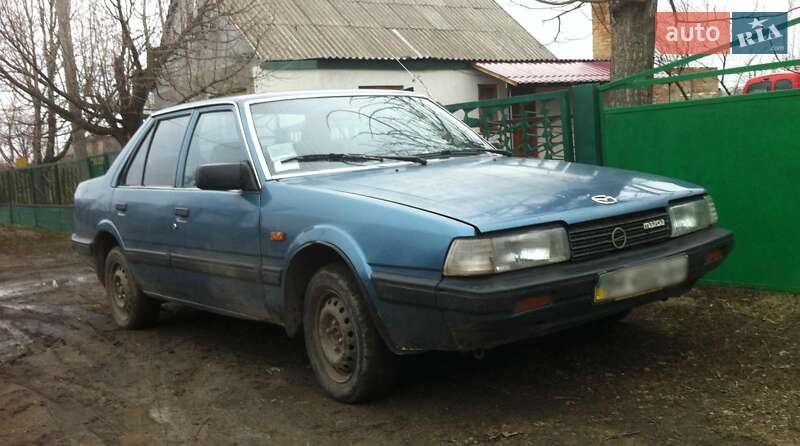 Седан Mazda 626 1986 в Кропивницком