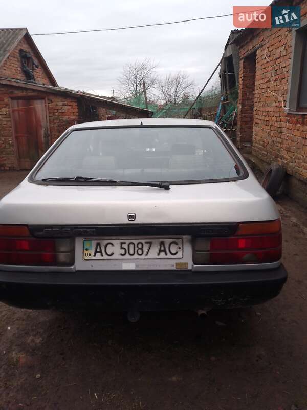 Хэтчбек Mazda 626 1984 в Луцке