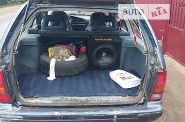 Универсал Mazda 626 1988 в 