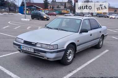 Седан Mazda 626 1987 в Житомире