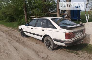 Хетчбек Mazda 626 1988 в Городку