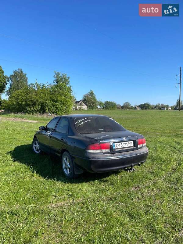 Седан Mazda 626 1996 в Житомире