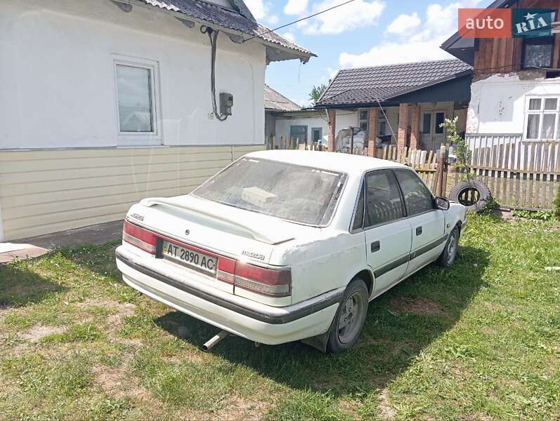 Седан Mazda 626 1987 в Ивано-Франковске