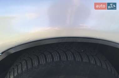 Седан Mazda 626 2000 в 