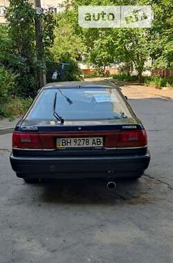 Хетчбек Mazda 626 1988 в Херсоні