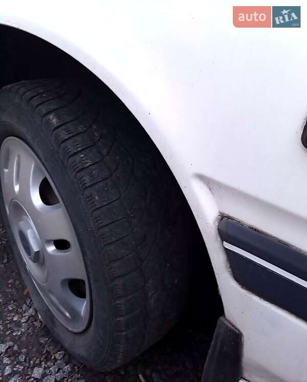 Універсал Mazda 626 1990 в Полтаві фото 3 Універсал Mazda 626 1990 в Полтаві