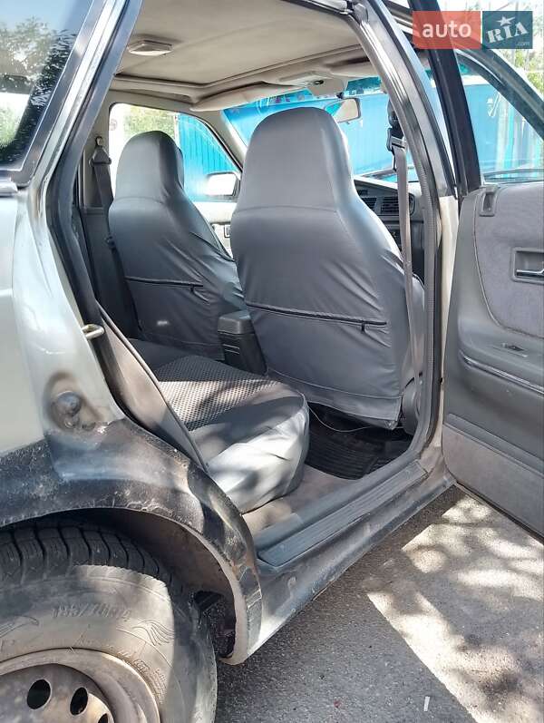 Хэтчбек Mazda 626 1990 в Запорожье