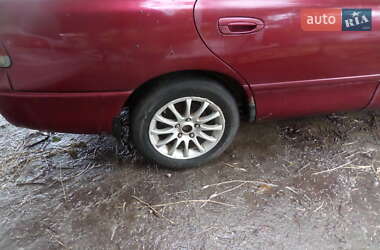 Седан Mazda 626 1993 в 