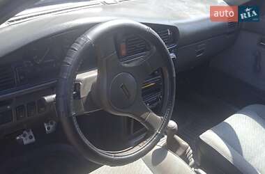 Седан Mazda 626 1990 в Белгороде-Днестровском