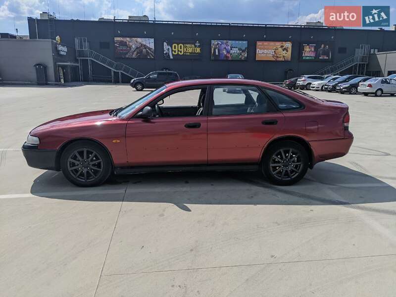 Хэтчбек Mazda 626 1992 в Киеве