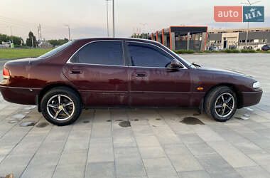 Седан Mazda 626 1993 в 