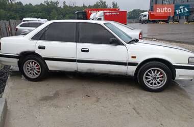 Седан Mazda 626 1989 в Львове