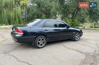 Седан Mazda 626 1992 в 