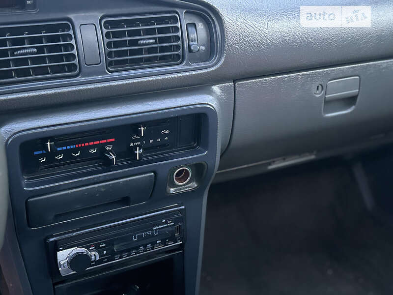 Купе Mazda 626 1988 в Черкасах