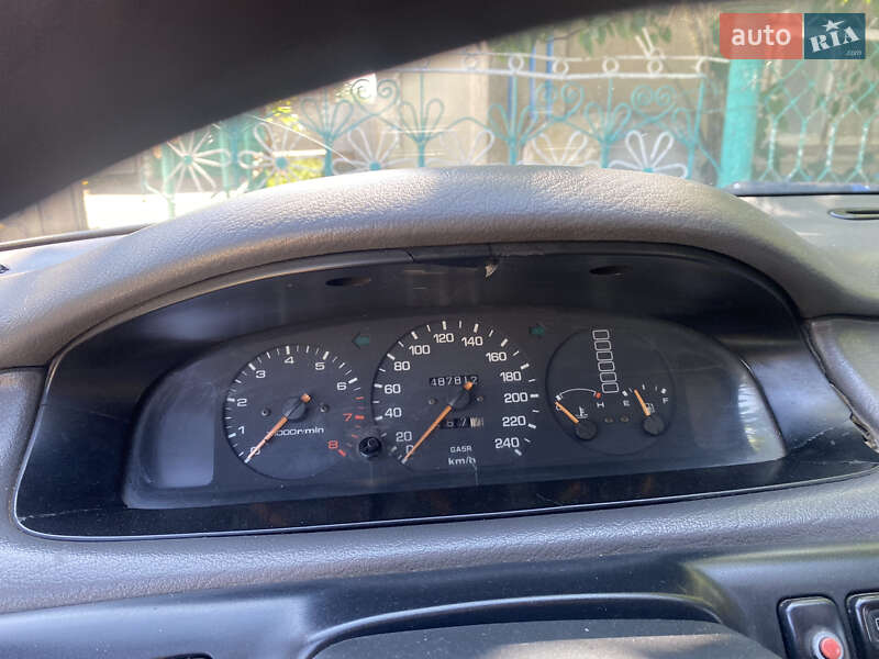 Седан Mazda 626 1995 в Сараті