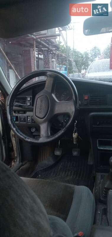 Хетчбек Mazda 626 1991 в Ужгороді