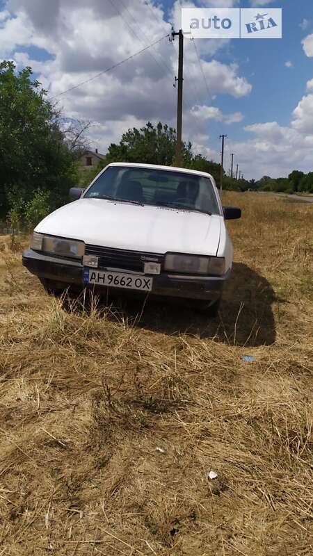 Седан Mazda 626 1987 в Запорожье